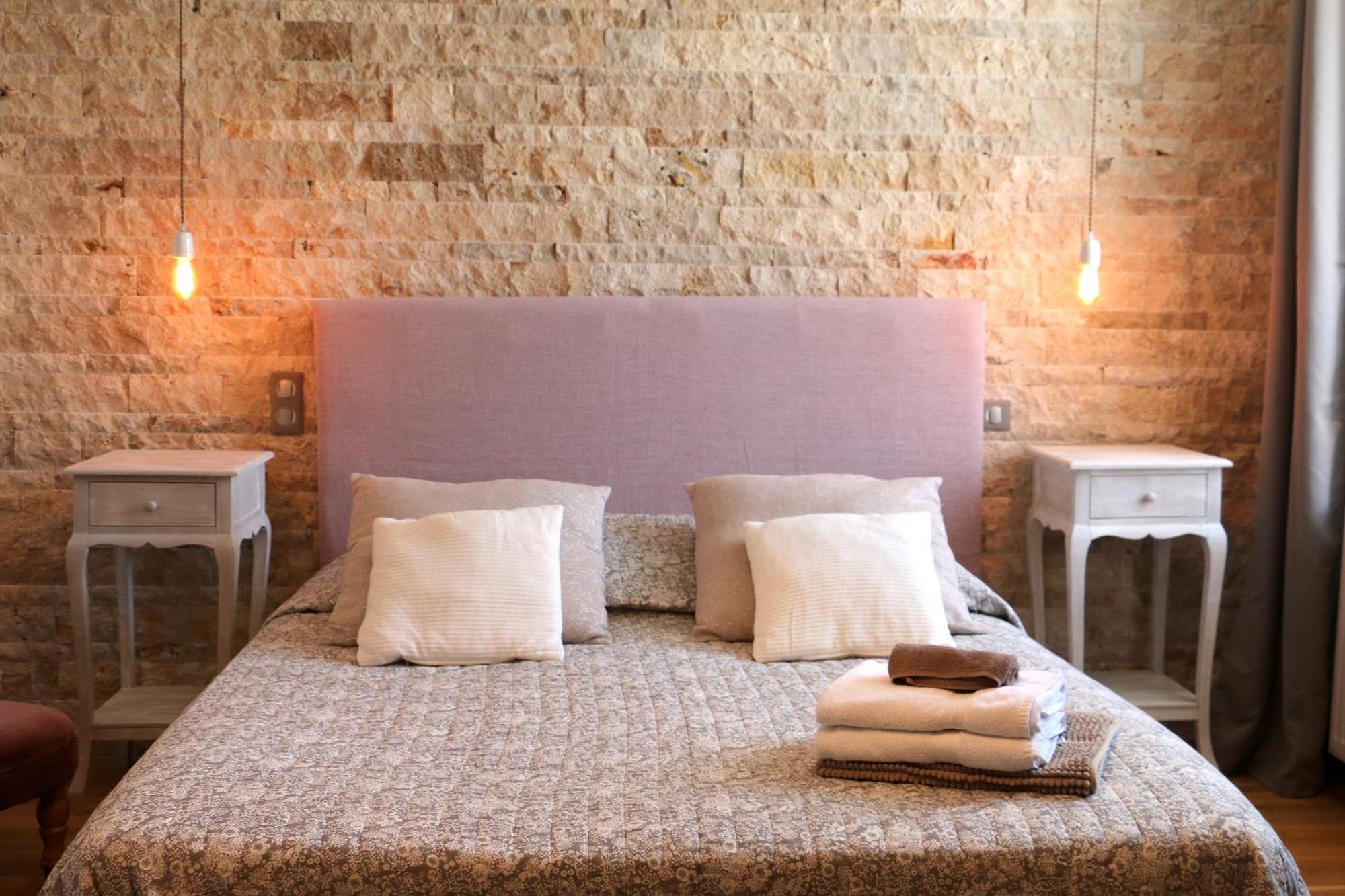 Domaine Borgnat Bed & Breakfast Escolives-Sainte-Camille Room photo